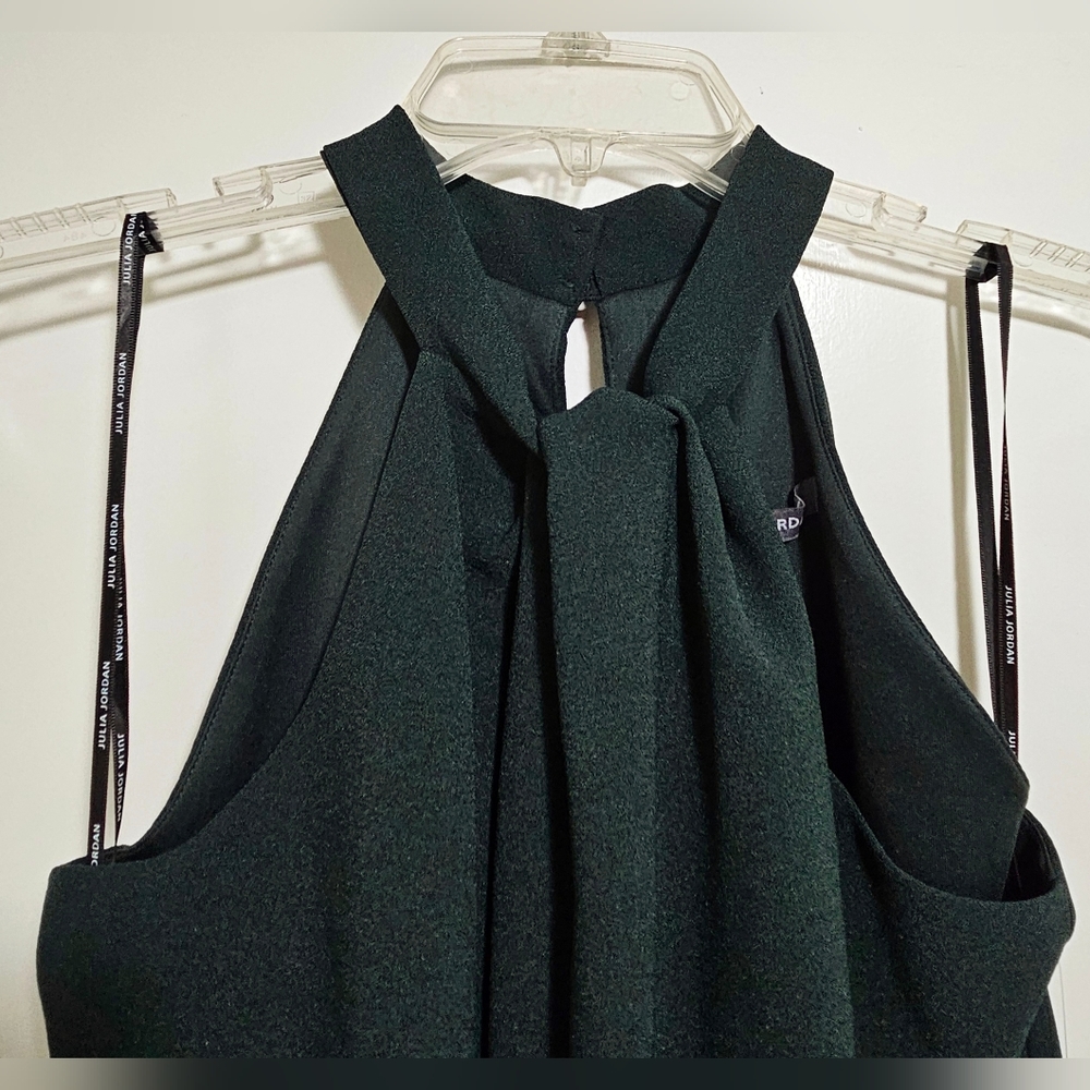 Julia Jordan Hunter Green Crossed Neck Keyhole Halter Jumpsuit - Picture 11 of 12